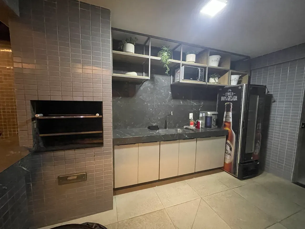 3-bedroom apartment with a grill on the balcony — photo 7