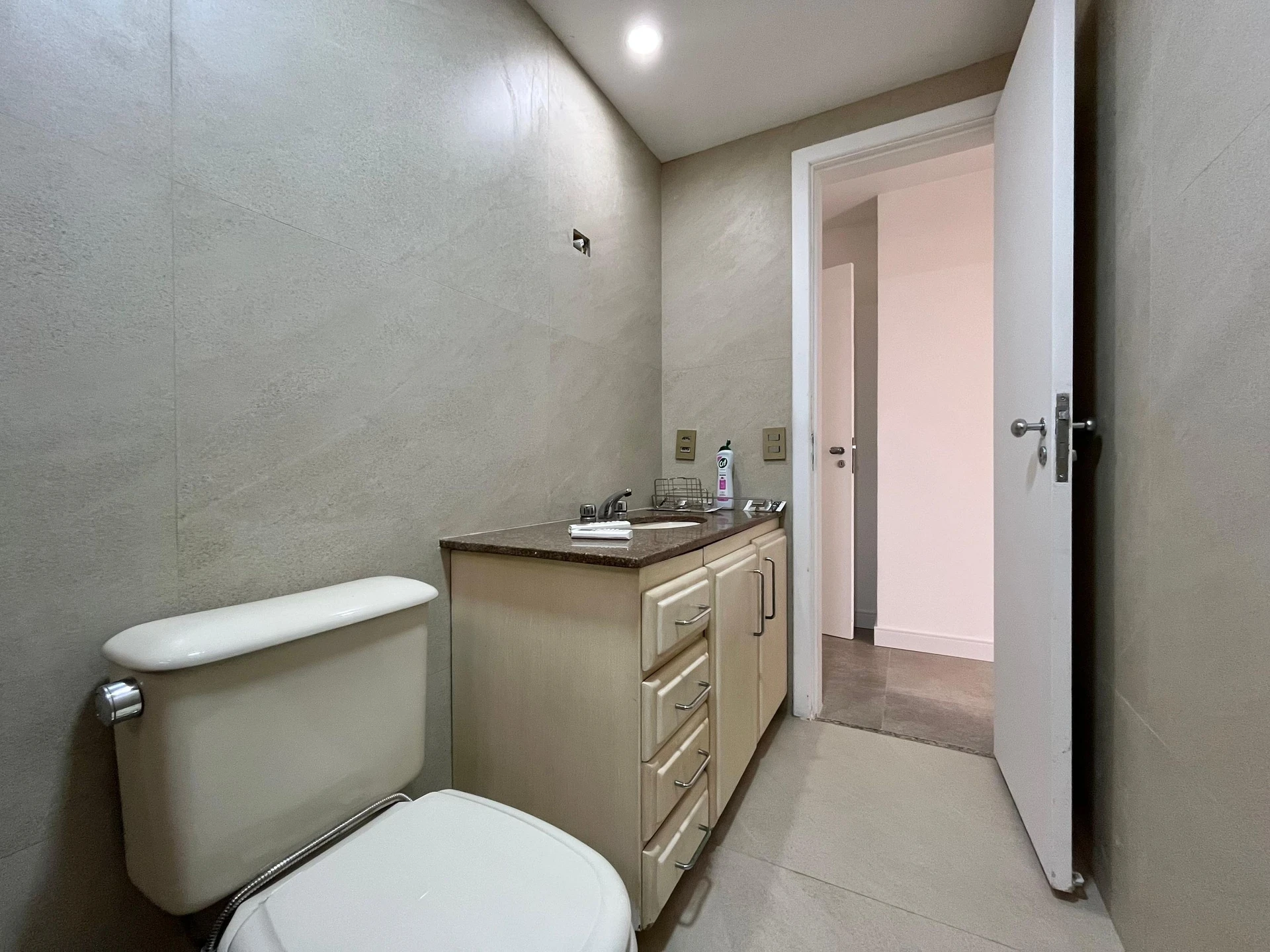 3-bedroom apartment with a washing machine in Rio de Janeiro — photo 20
