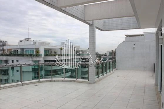 580 m² duplex penthouse with a balcony and 4 suites — photo 17
