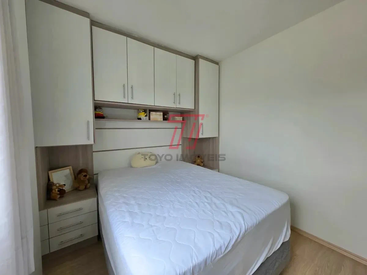 Wood or laminate floors in a one-bedroom apartment, 34 m² — photo 11