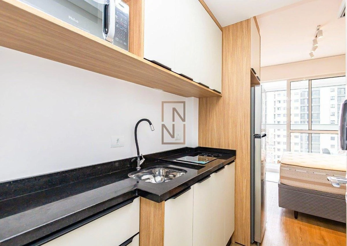 One-bedroom apartment in a building with a coworking space — photo 2