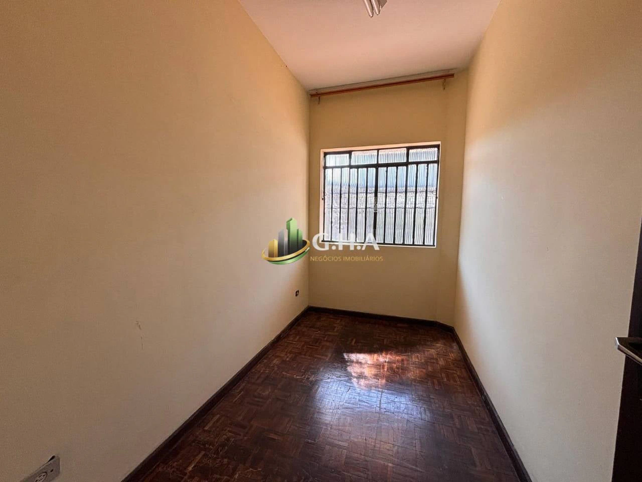 Sobrado com 6 dormitórios e guarda-roupas embutidos — photo 27