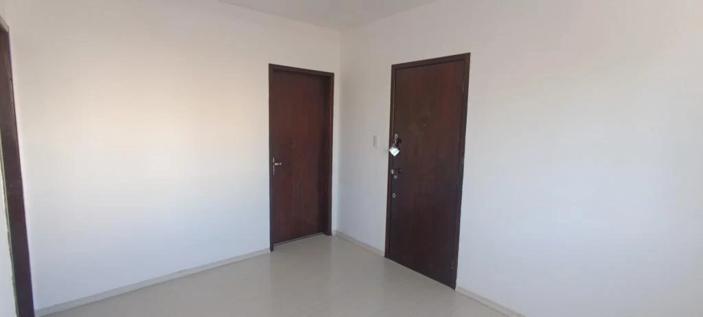 Piso de 80 m² sin amueblar con 3 dormitorios y cocina cerrada — photo 23