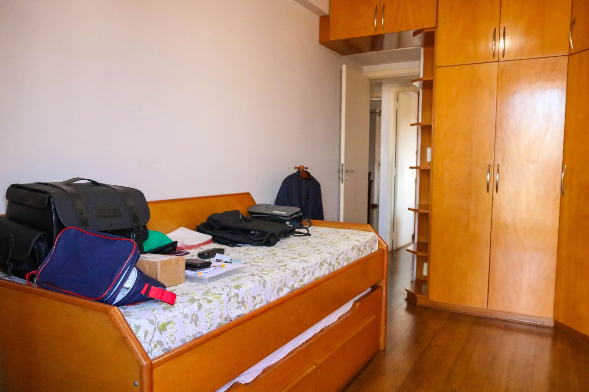 Furnished apartment with home office and 3 bedrooms — photo 6