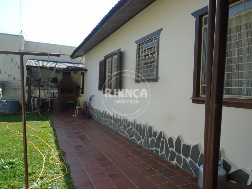 House with 3 bedrooms and a private barbecue — photo 4