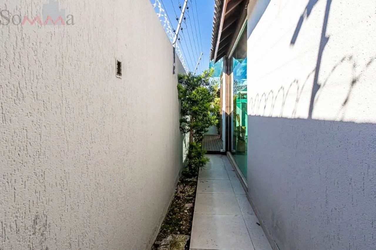 Furnished house, 323 m², with a bathtub — photo 47