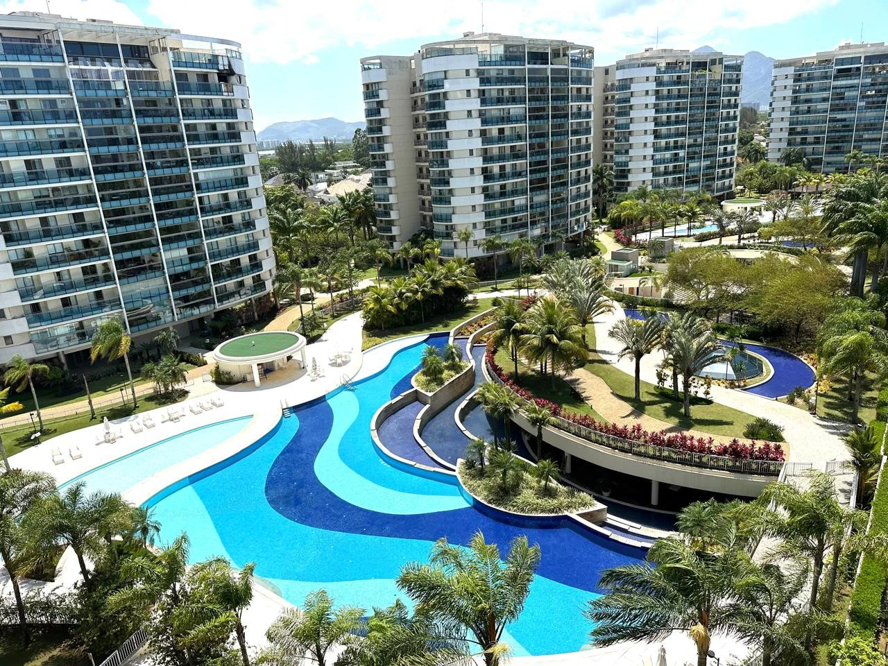 Furnished apartment, 233 m², with a walk-in closet — photo 3