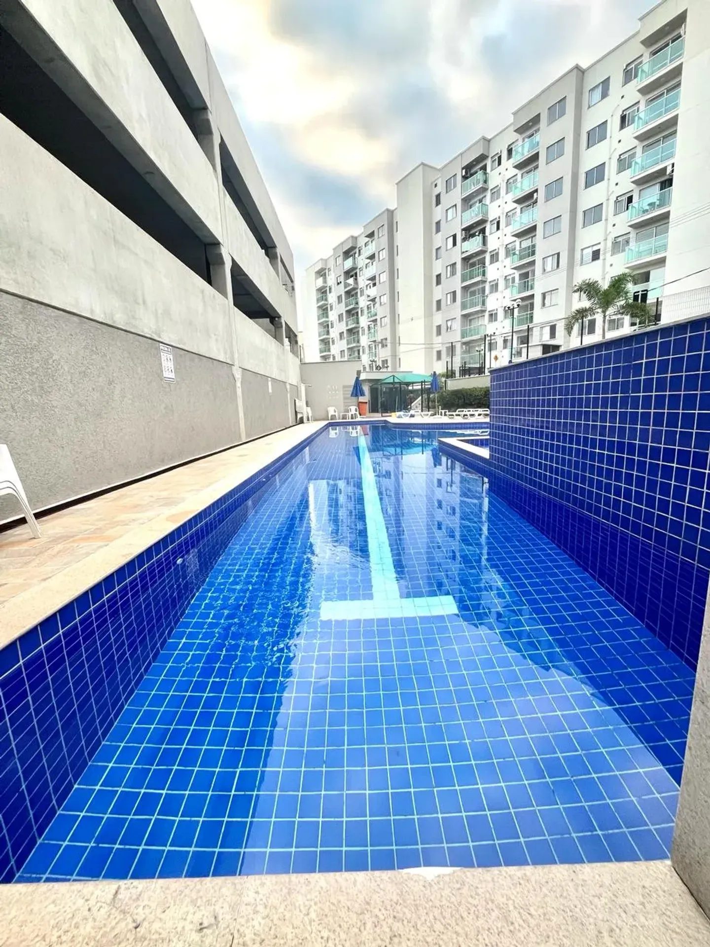 Balcony with a grill in a 2-bedroom apartment, 51 m² — photo 46
