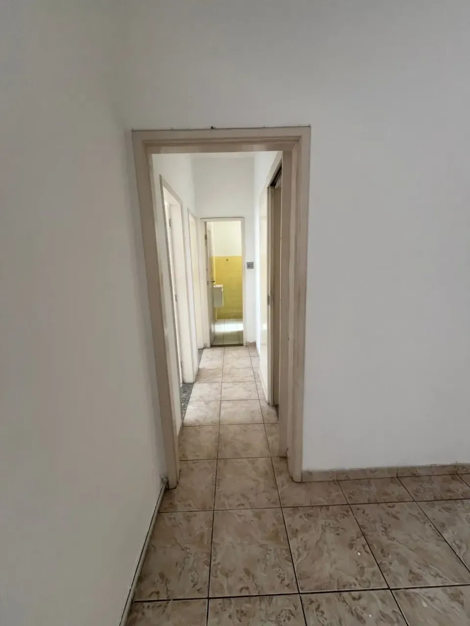 2-bedroom apartment with a glass-enclosed shower — photo 20