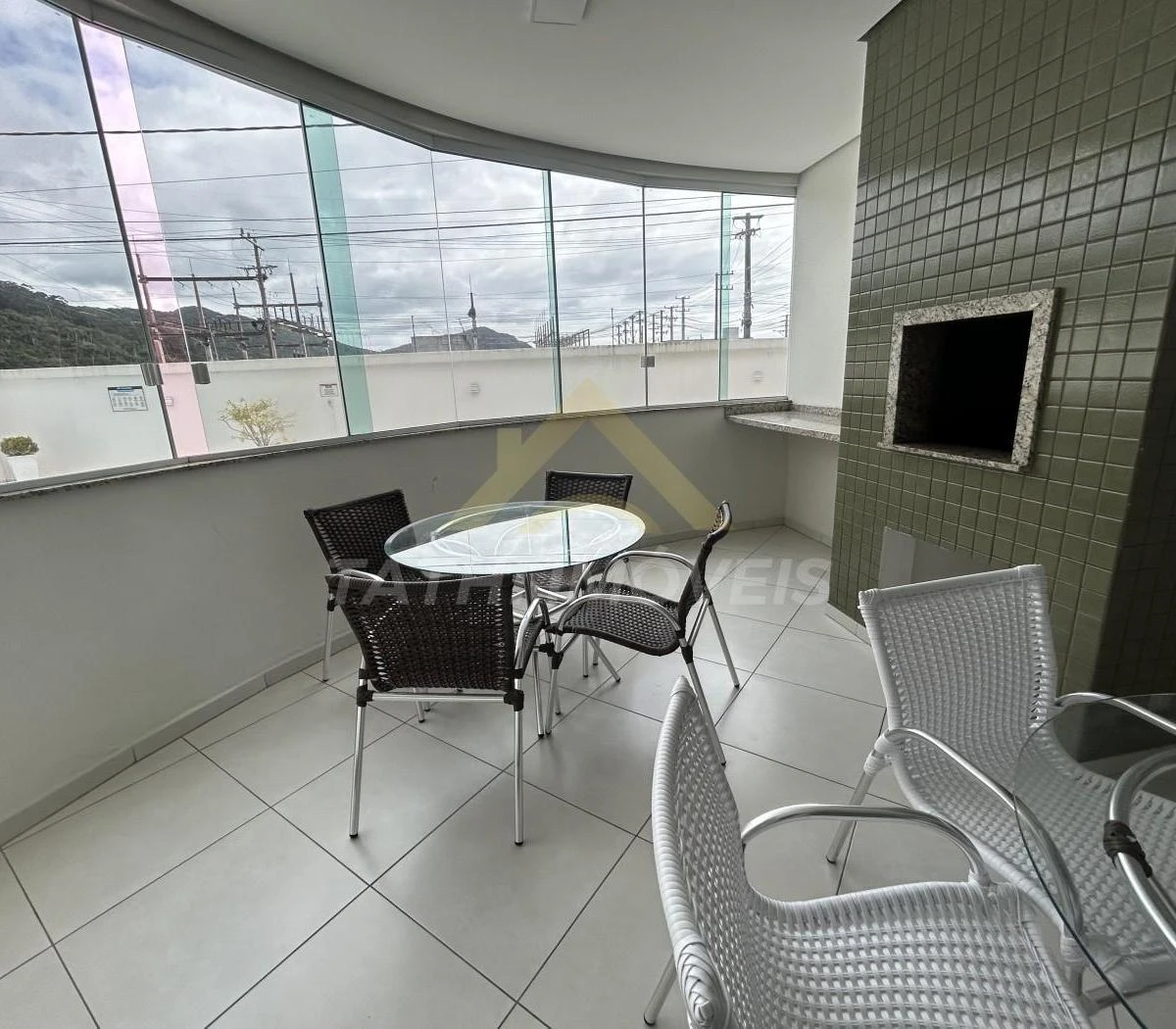 Furnished apartment, 86 m², with a grill on the balcony — photo 25