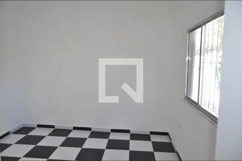 Rental house with a suite and 6 bedrooms — photo 44