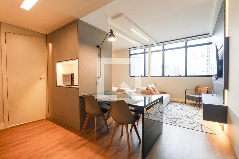 Furnished 1-bedroom apartment with open-plan kitchen — photo 13