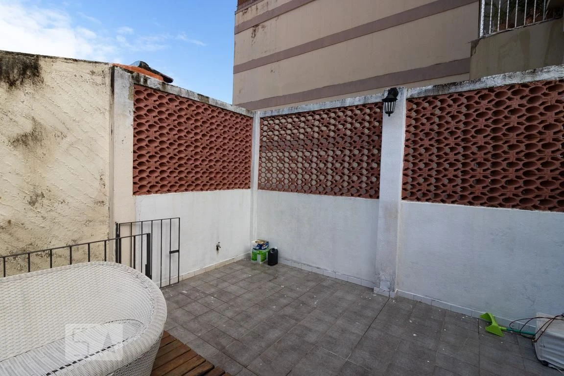 4-bedroom house with closed kitchen, 3 baths and parking — photo 3