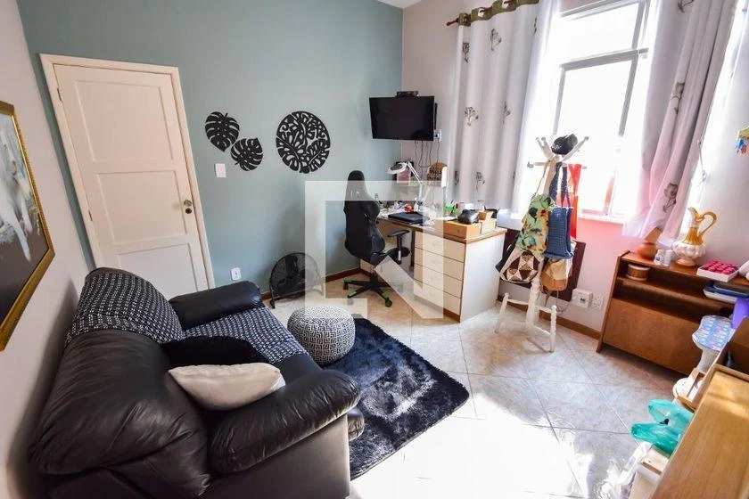Rental house with 6 bedrooms and 260 m² total area — photo 48