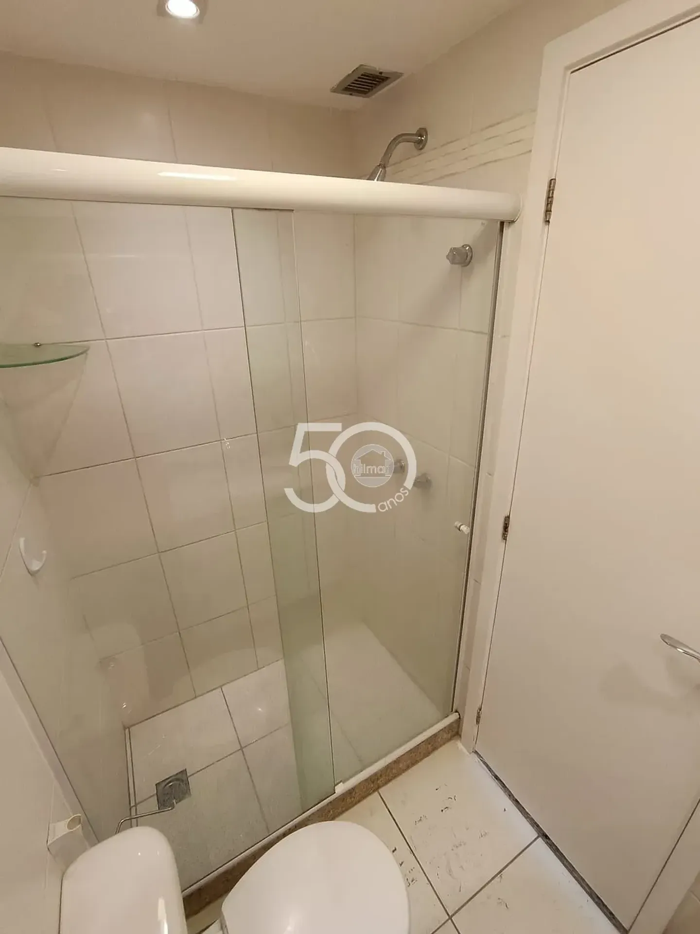69 m² apartment with 2 bedrooms, balcony and 1 en-suite — photo 47