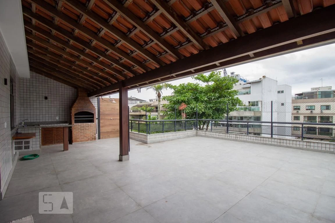 3-bedroom apartment with a balcony and built-in BBQ — photo 3