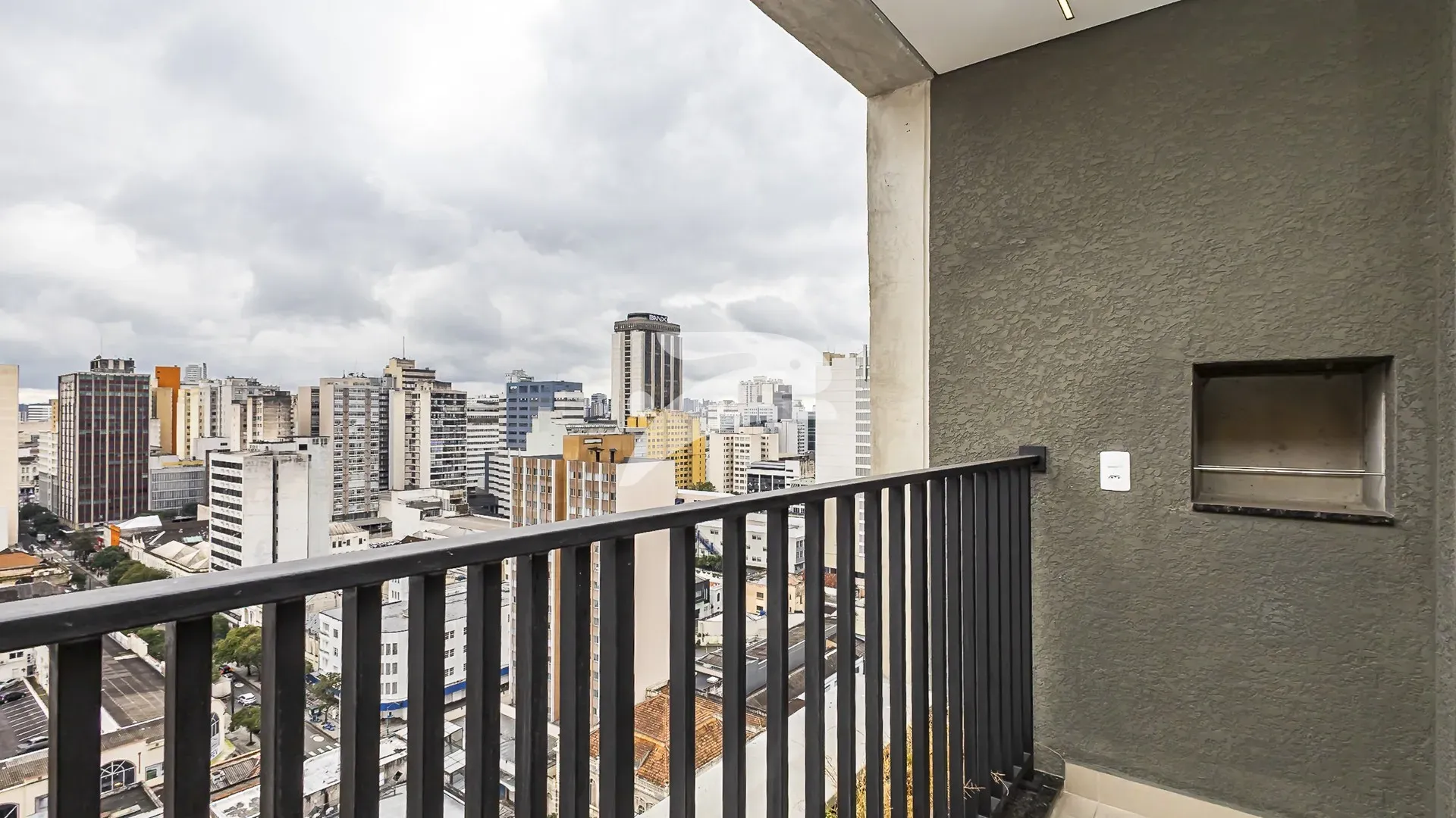 Unfurnished 94 m² apartment with 2 bedrooms and parking — photo 13