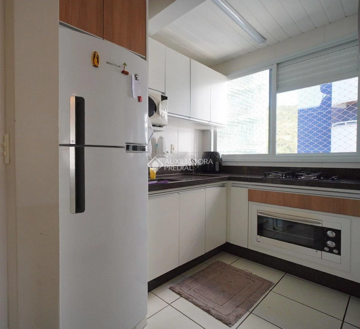 Furnished apartment, 65 m², with a washing machine — photo 2