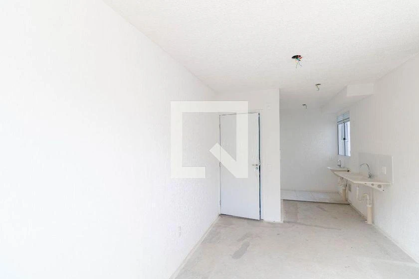 Apartamento sem mobília com 2 quartos e 1 banheiro — photo 27