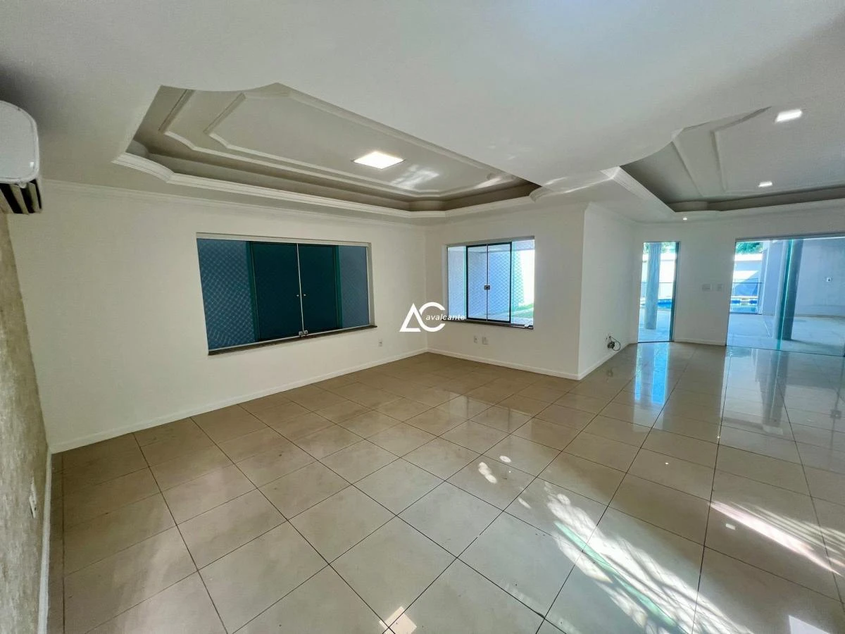 Detached home with 5 en-suite bedrooms and 541 m² — photo 3