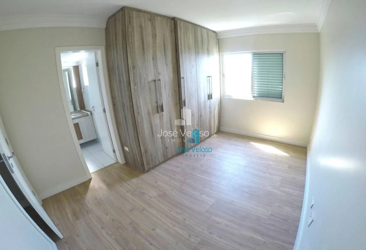Furnished apartment with 4 en-suite bedrooms — photo 11
