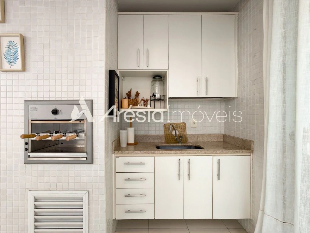 Furnished apartment with 4 bedrooms and private BBQ area — photo 6