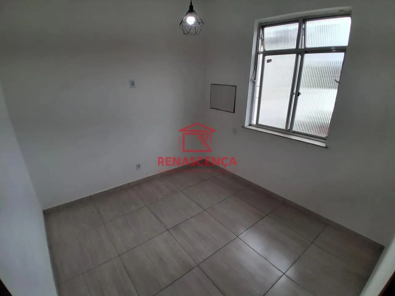 1-bedroom apartment with a dedicated laundry area — photo 10