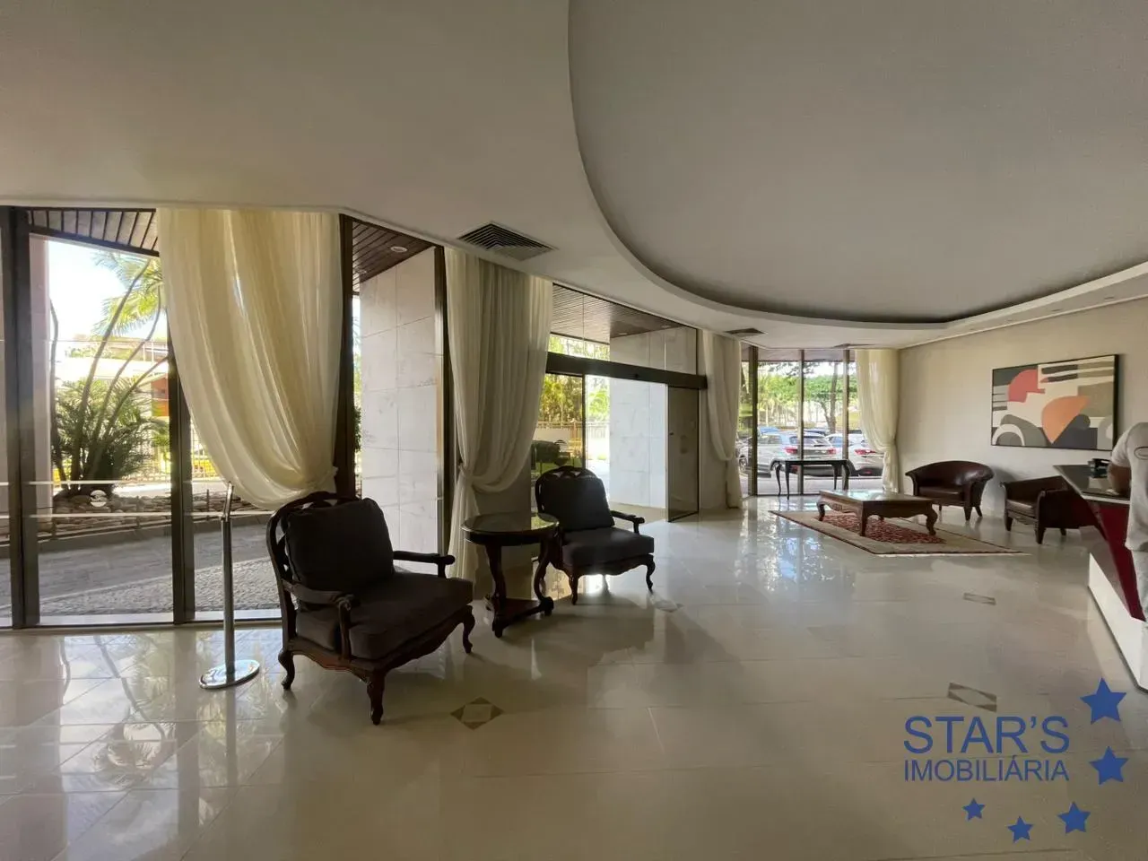 1-bedroom apartment with balcony and city-view outlook — photo 20