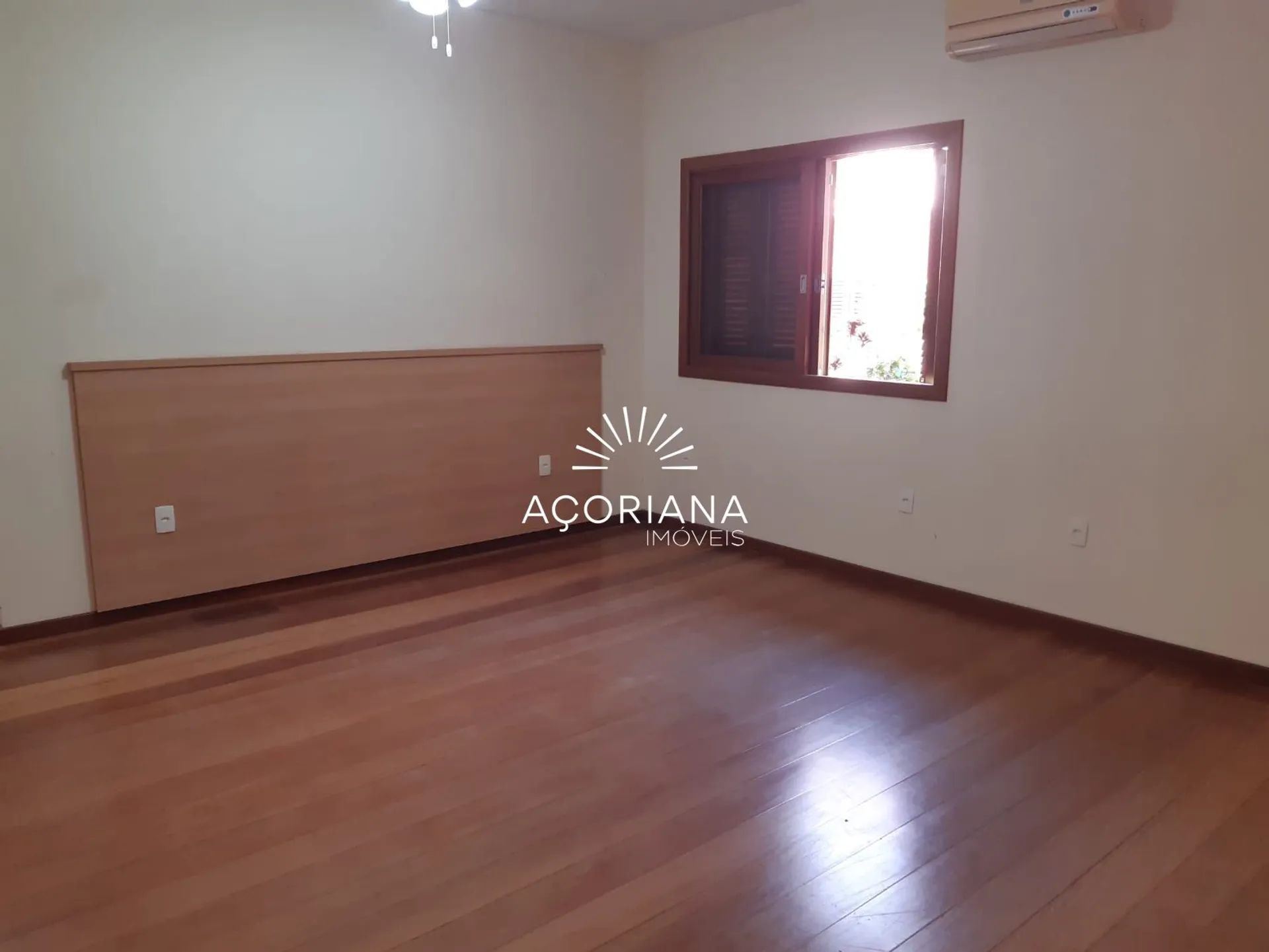 Дом с 5 спальнями и садом, Флорианополис — photo 13