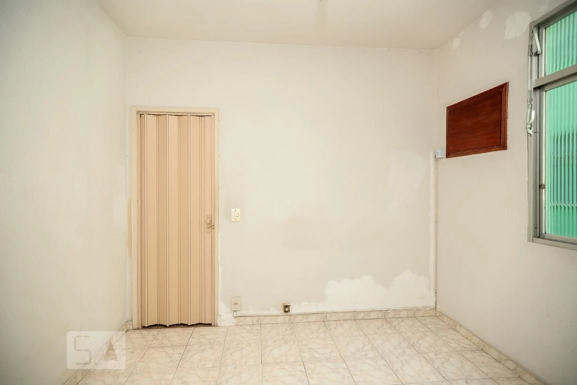 1-bedroom unfurnished apartment with parking and laundry — photo 19