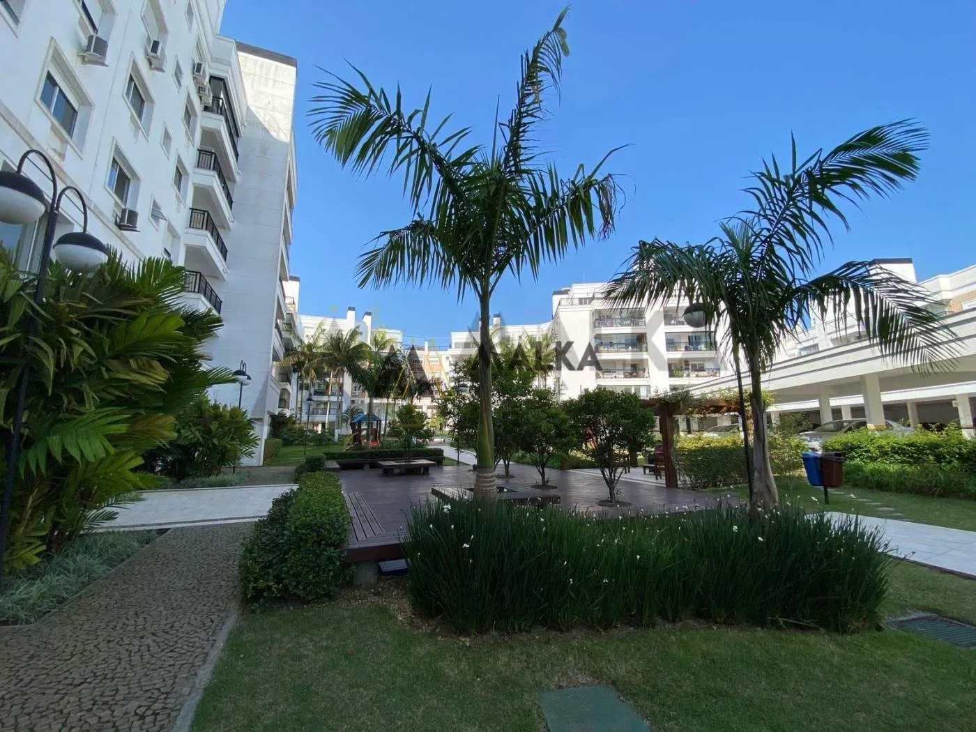 337 m² unfurnished apartment with 3 en-suite rooms — photo 6