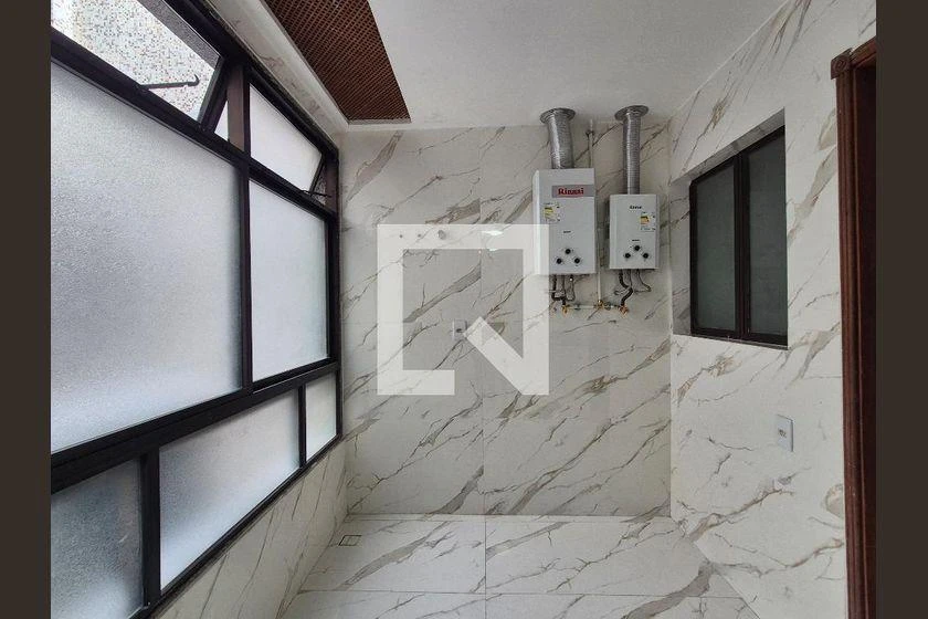 Rental apartment with 3 bedrooms and 208 m² — photo 37
