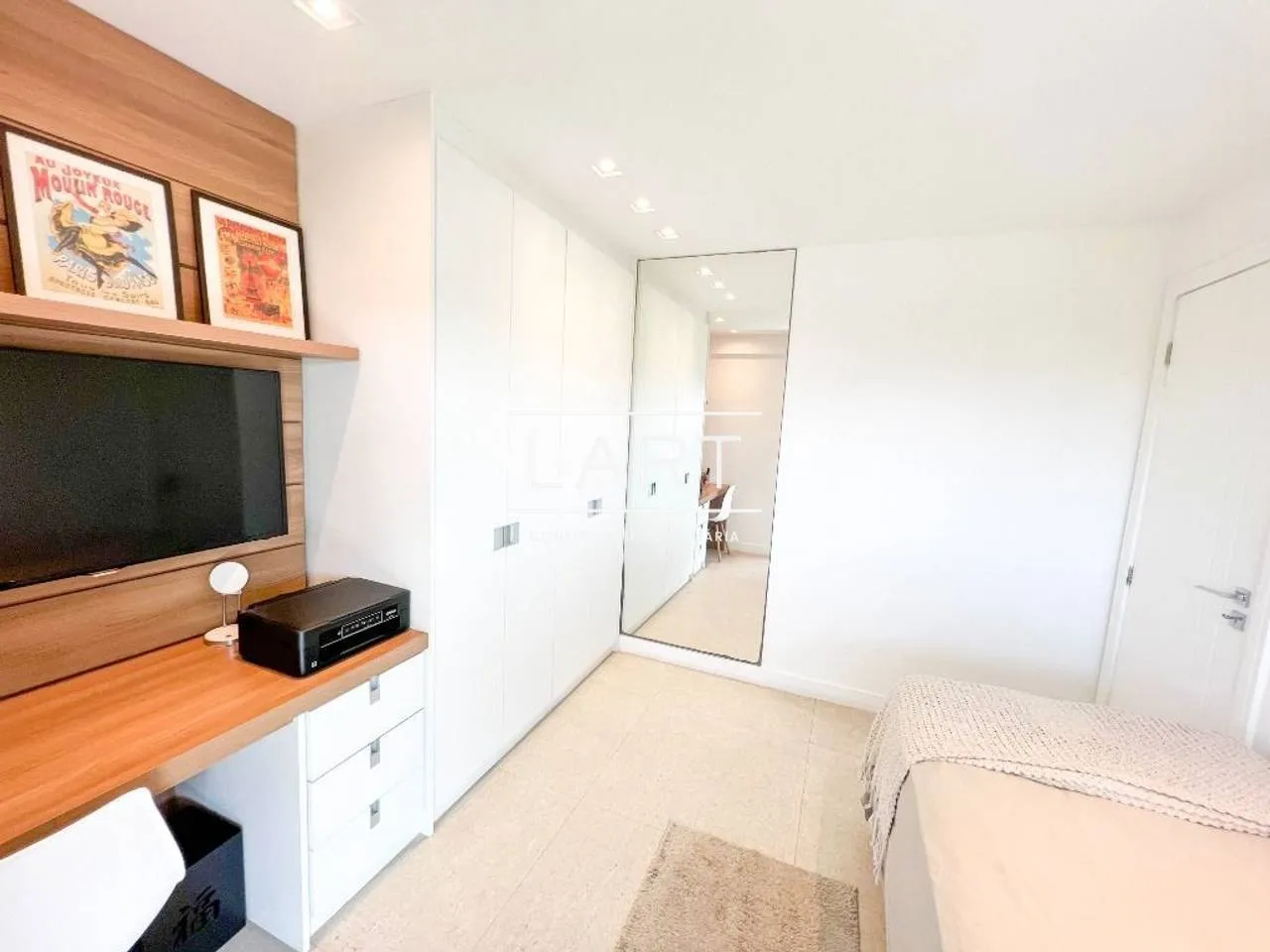 Furnished apartment, 160 m², with a dishwasher — photo 12