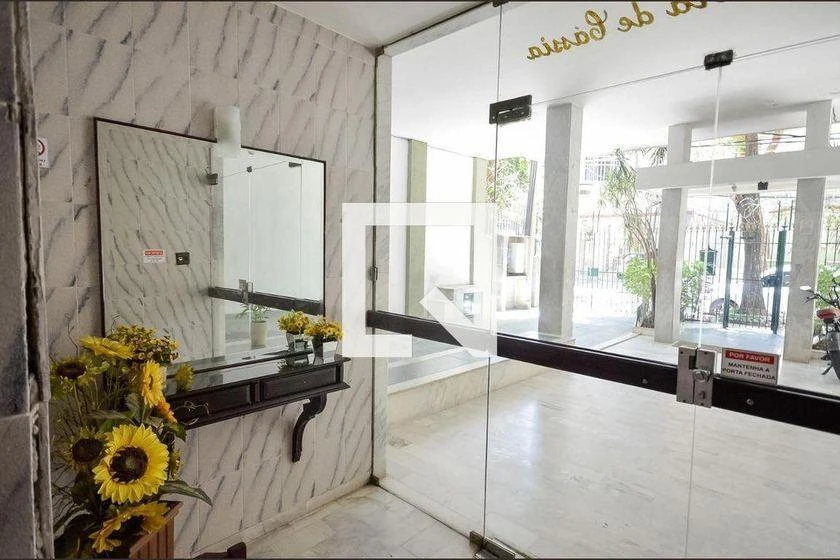 80 m² apartment with an open-plan kitchen and 2 bedrooms — photo 31