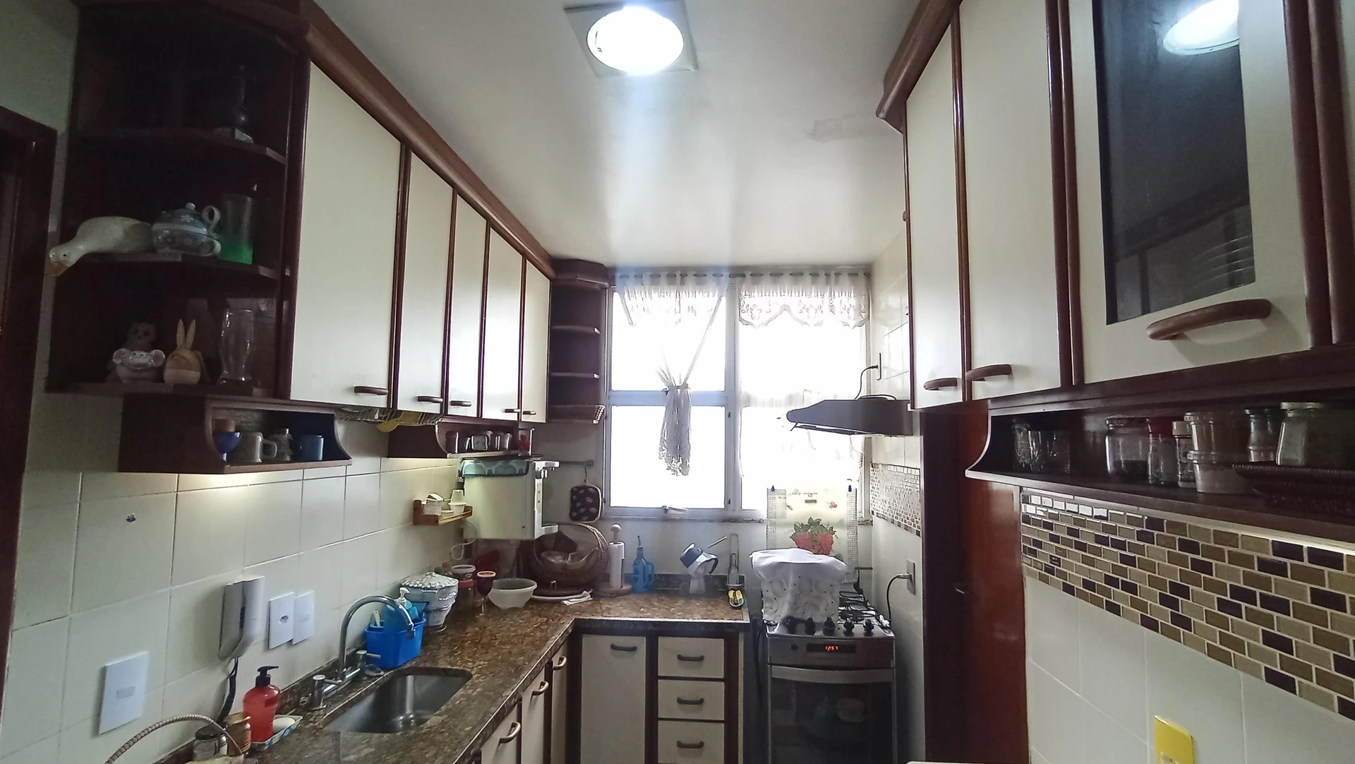 3-bedroom apartment with a jacuzzi in Rio de Janeiro — photo 29