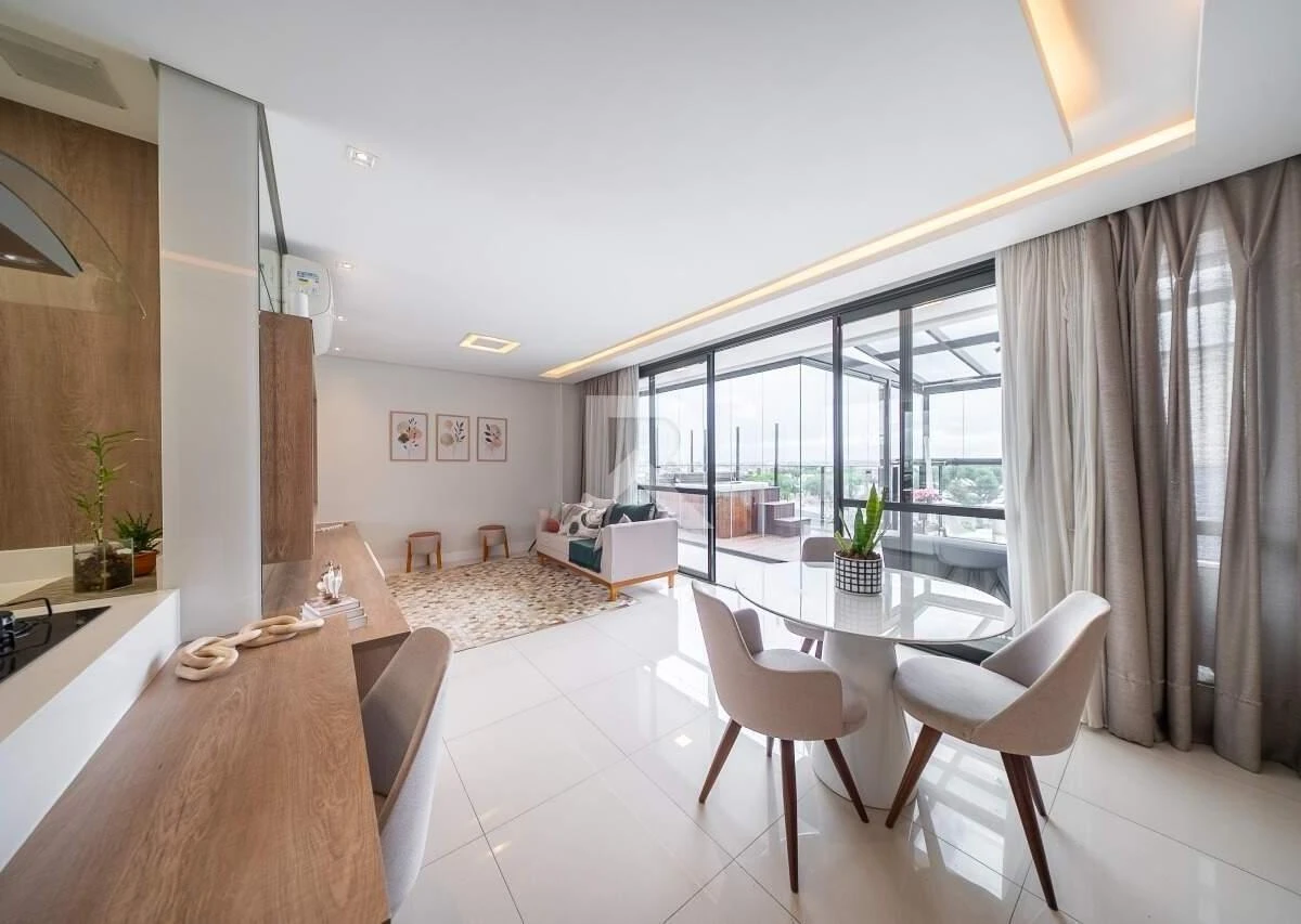 Furnished apartment, 150 m², with a glass-enclosed balcony — photo 30