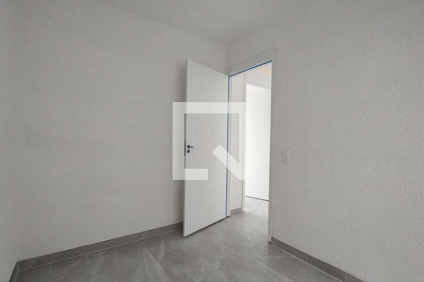 Unfurnished 2-bedroom apartment with 41 m² and parking — photo 43