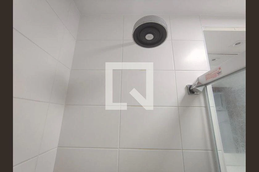 85 m² apartment with 3 bedrooms and a glass-enclosed balcony — photo 43