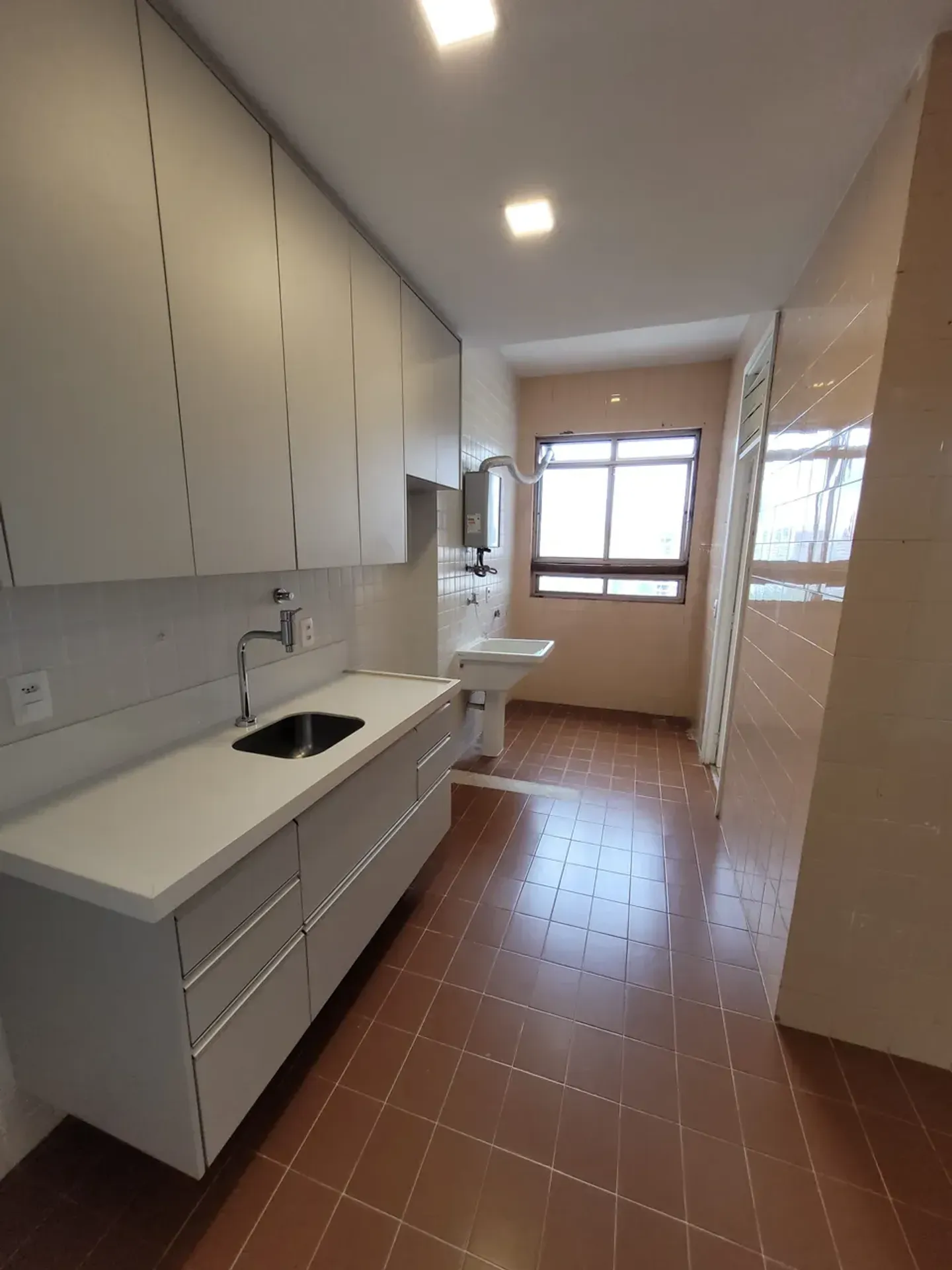 Rental apartment with 3 bedrooms and 103 m² — photo 17