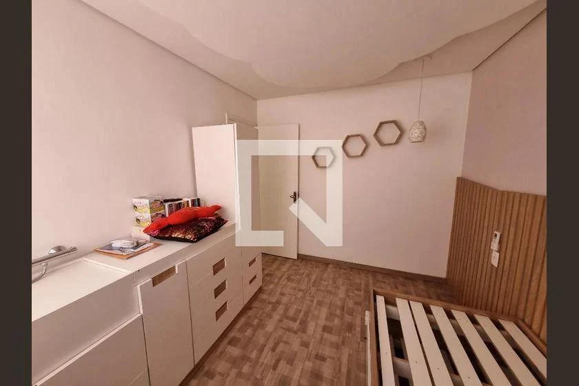 48 m² apartment with 2 bedrooms and 1 parking spot — photo 3