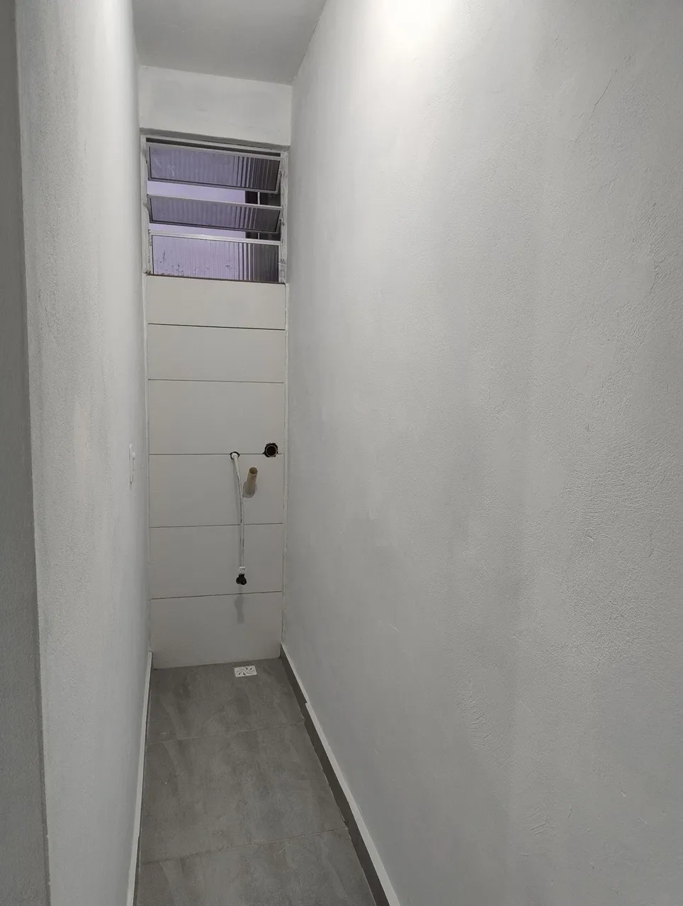 1-bedroom apartment with separate kitchen and parking — photo 8
