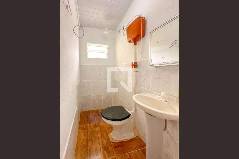 30 m² studio kitnet with open-plan kitchen and gas stove