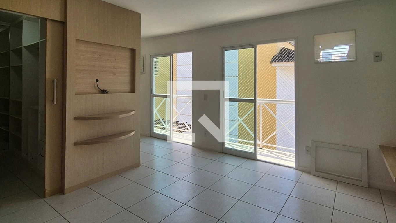 Casa de 4 dormitorios con balcón y 3 plazas de parking — photo 50