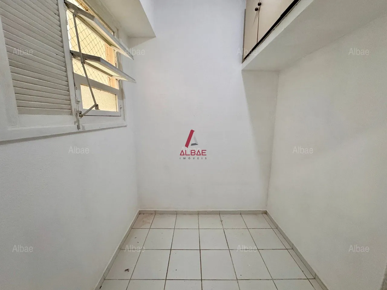 Apartment, 90 m², with wood or laminate floors — photo 17