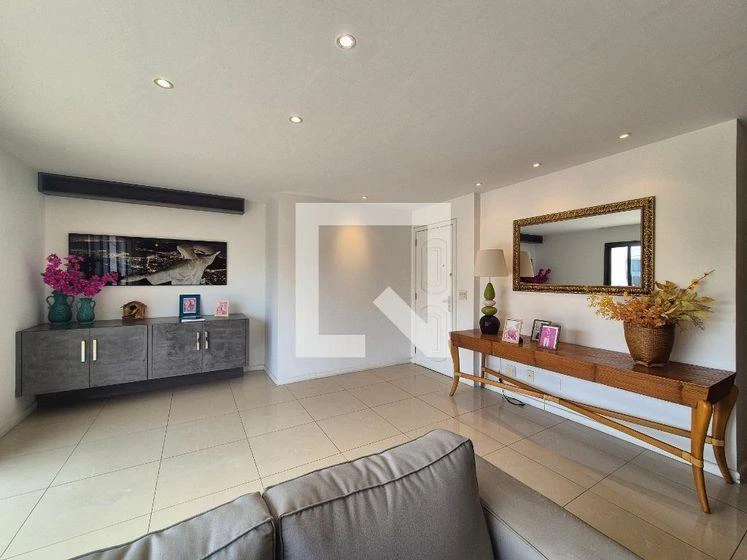 Furnished apartment, 325 m², with a home office — photo 21