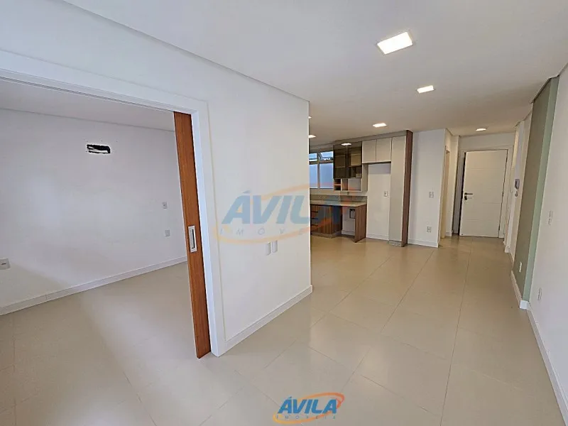 One-bedroom, 40 m² apartment in Florianópolis — photo 3