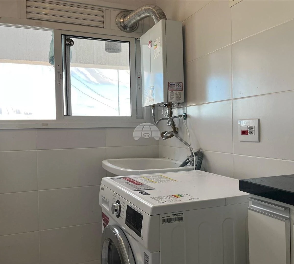 Furnished apartment, 69 m², with a dryer — photo 42