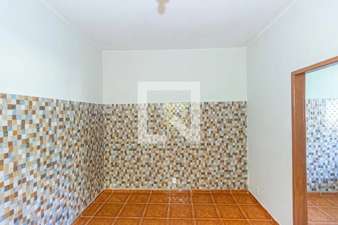 Unfurnished house with 2 bedrooms and private garden — photo 10