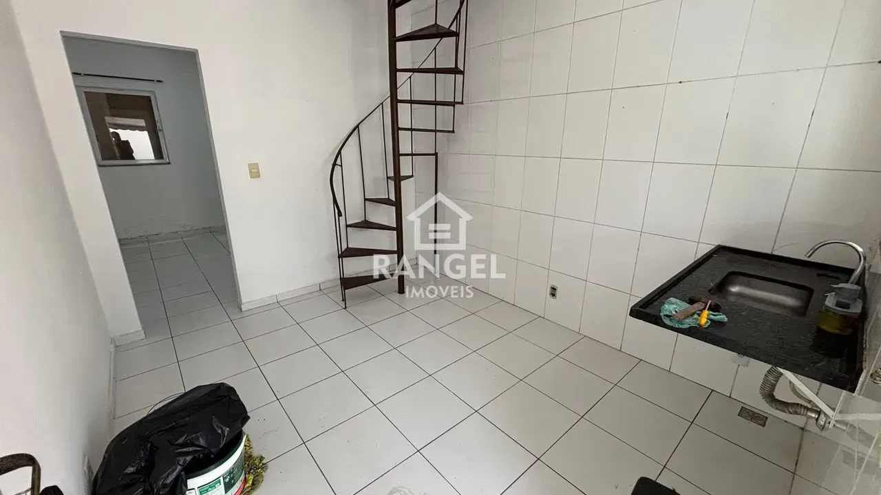 House with 2 bedrooms, 2 bathrooms and a balcony — photo 2