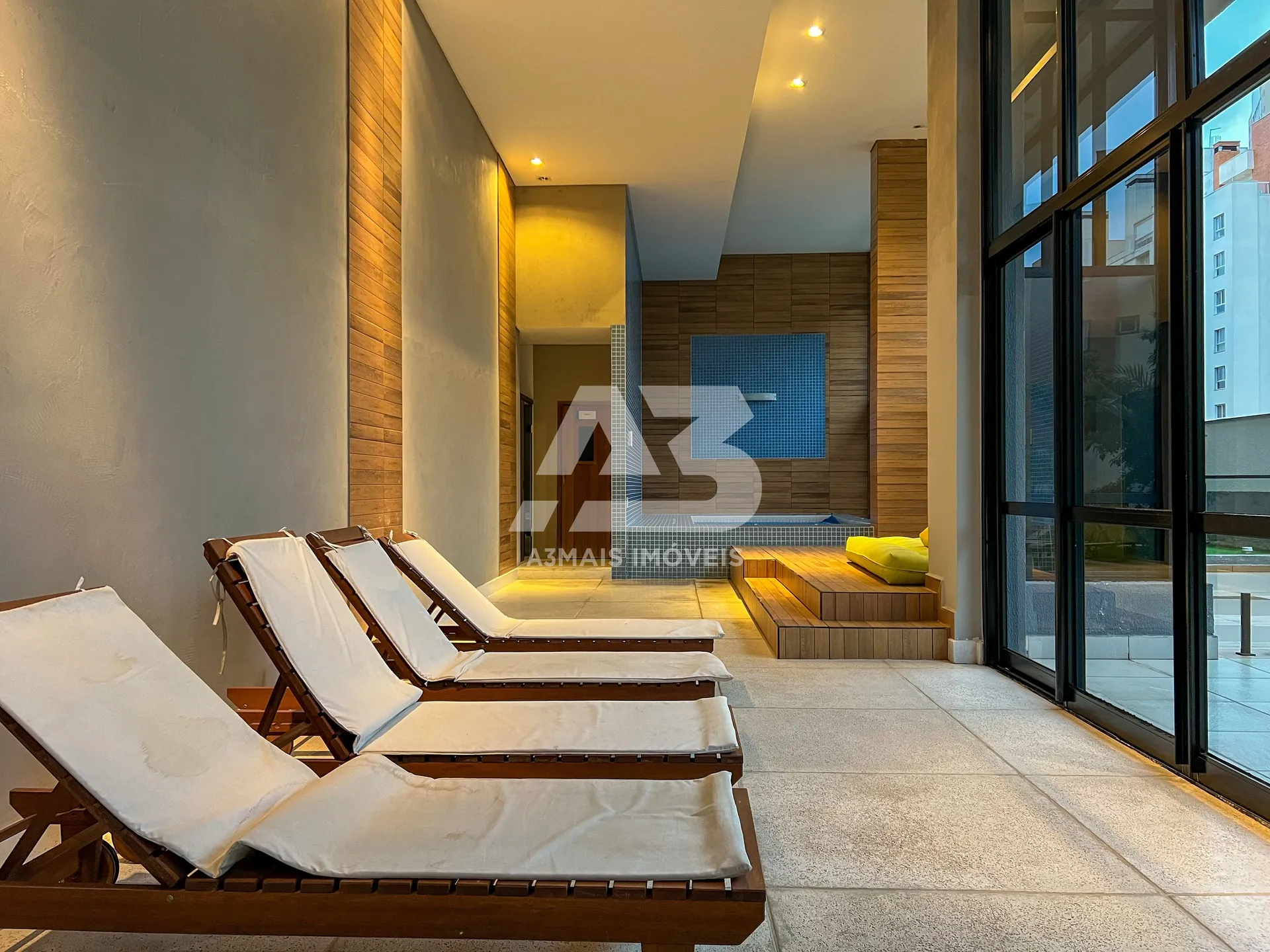 Apartment, 65 m², with a glass-enclosed balcony — photo 26